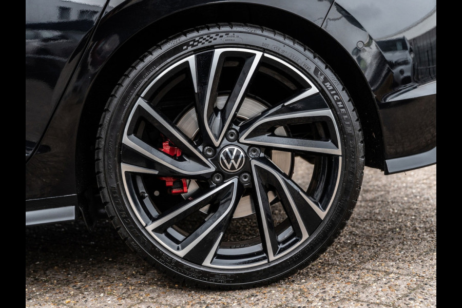 Volkswagen Golf 2.0 TSI GTI
