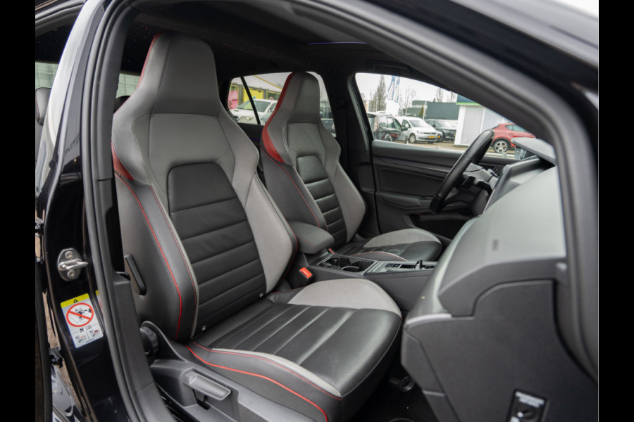 Volkswagen Golf 2.0 TSI GTI