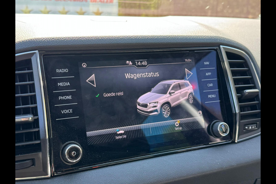 Škoda Karoq 1.5 TSI ACT 150PK DSG BUSINESS EDITION CAMERA/ACC/CARPLAY/LED
