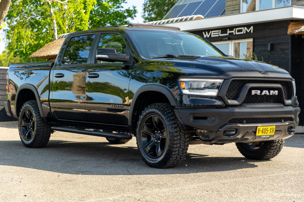 Dodge Ram 1500 5.7 V8 4x4 Crew Cab Rebel Panoramadak I Leder zwart rood I Camera I Nieuwe banden I LPG I Luchtvering I Trekhaak