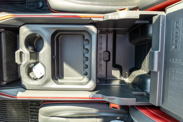 Dodge Ram 1500 5.7 V8 4x4 Crew Cab Rebel Panoramadak I Leder zwart rood I Camera I Nieuwe banden I LPG I Luchtvering I Trekhaak