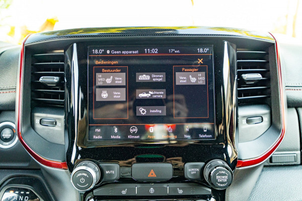 Dodge Ram 1500 5.7 V8 4x4 Crew Cab Rebel Panoramadak I Leder zwart rood I Camera I Nieuwe banden I LPG I Luchtvering I Trekhaak
