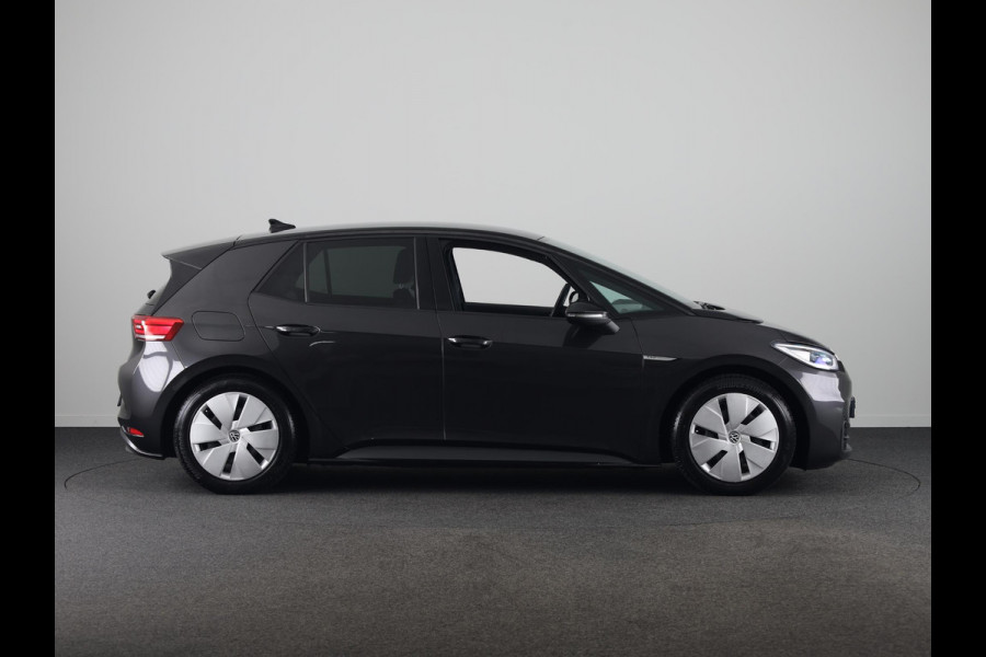 Volkswagen ID.3 Pro 58 kWh 204 pk | SOH 90% | Navigatie | Parkeersensoren | Achteruitrijcamera | Matrix LED koplampen | Stoelverwarming |