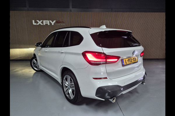 BMW X1 XDrive20i High Executive | Clima | Navi | Pano | Cruise | Camera | Stoelverwarming |