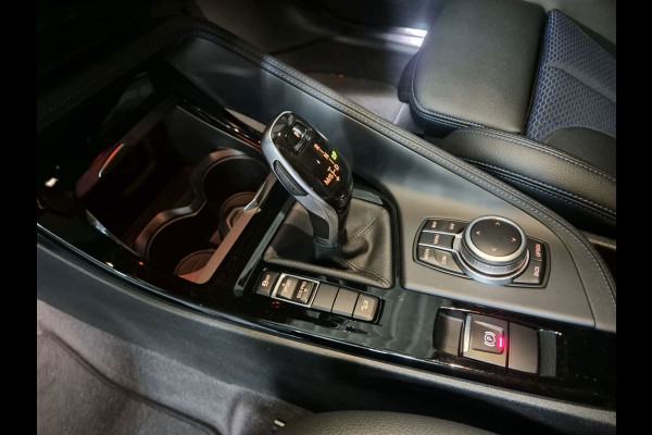 BMW X1 XDrive20i High Executive | Clima | Navi | Pano | Cruise | Camera | Stoelverwarming |