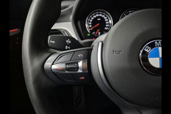 BMW X1 XDrive20i High Executive | Clima | Navi | Pano | Cruise | Camera | Stoelverwarming |