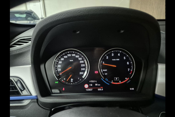 BMW X1 XDrive20i High Executive | Clima | Navi | Pano | Cruise | Camera | Stoelverwarming |