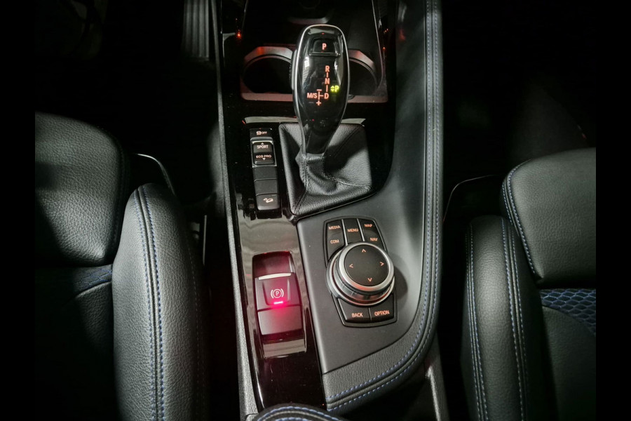 BMW X1 XDrive20i High Executive | Clima | Navi | Pano | Cruise | Camera | Stoelverwarming |