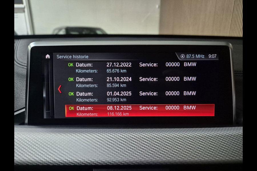 BMW X1 XDrive20i High Executive | Clima | Navi | Pano | Cruise | Camera | Stoelverwarming |