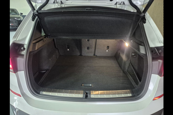 BMW X1 XDrive20i High Executive | Clima | Navi | Pano | Cruise | Camera | Stoelverwarming |