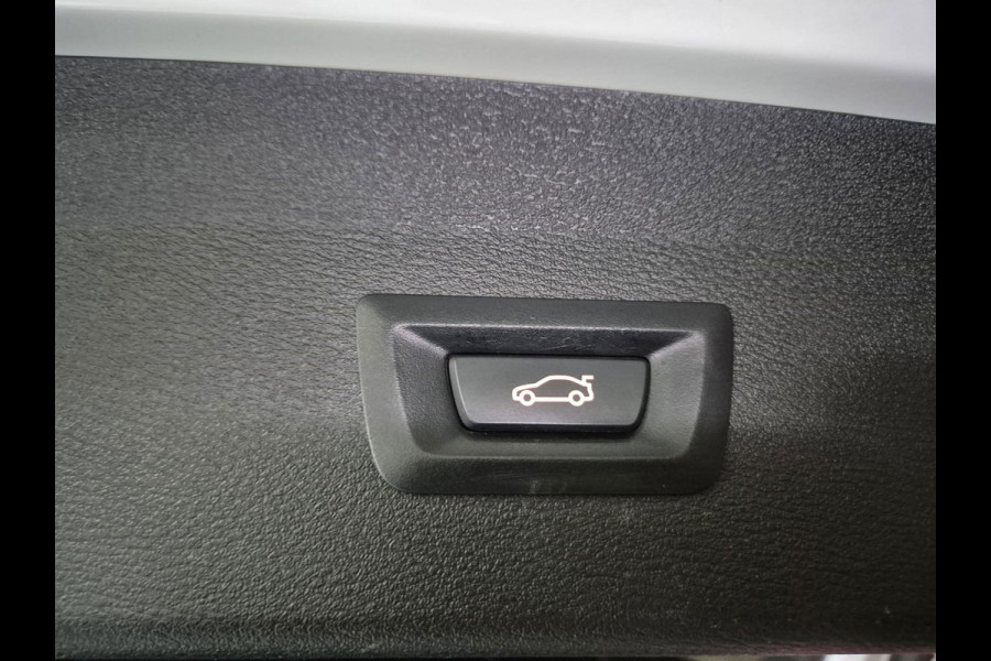 BMW X1 XDrive20i High Executive | Clima | Navi | Pano | Cruise | Camera | Stoelverwarming |