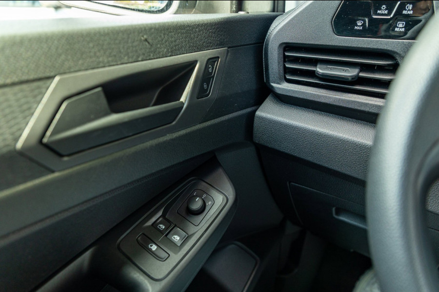 Volkswagen Caddy Cargo 2.0 TDI Comfort Trekhaak I Vloerplaat I Lat om Lat I Airco I Cruise I CarPlay I Android Auto I NAP
