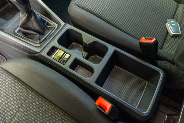 Volkswagen Caddy Cargo 2.0 TDI Comfort Trekhaak I Vloerplaat I Lat om Lat I Airco I Cruise I CarPlay I Android Auto I NAP