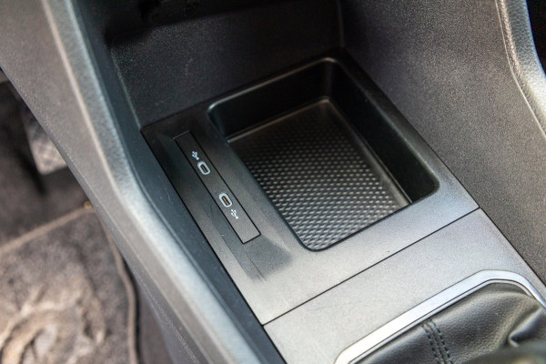 Volkswagen Caddy Cargo 2.0 TDI Comfort Trekhaak I Vloerplaat I Lat om Lat I Airco I Cruise I CarPlay I Android Auto I NAP