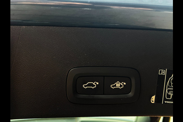 Volvo XC40 1.5 T5 Recharge Business Pro Leder_Carplay_3d cam_Dealer onderhouden