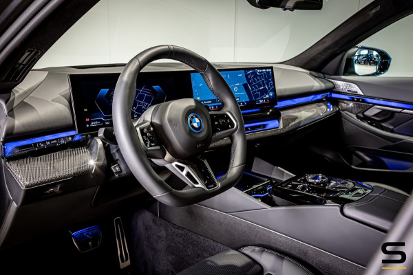 BMW 5 Serie Touring 550e xDrive|M-sport PRO|B&O|Fis €85.000
