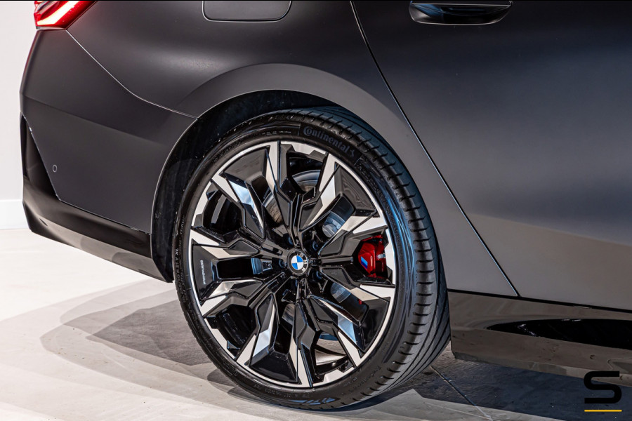BMW 5 Serie Touring 550e xDrive|M-sport PRO|B&O|Fis €85.000
