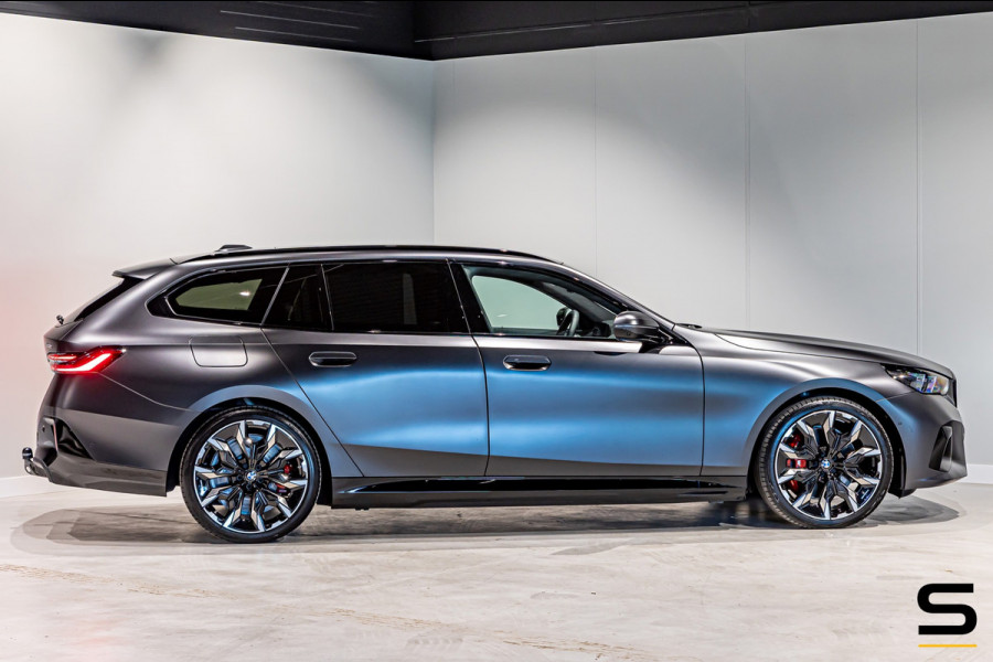 BMW 5 Serie Touring 550e xDrive|M-sport PRO|B&O|Fis €85.000