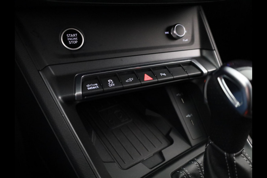 Audi Q3 Sportback 45 TFSI e S Edition 245pk  | Navigatie | Stoelverwarming | Keyless Entry | Parkeercamera | 20 inch Lichtmetalen velgen