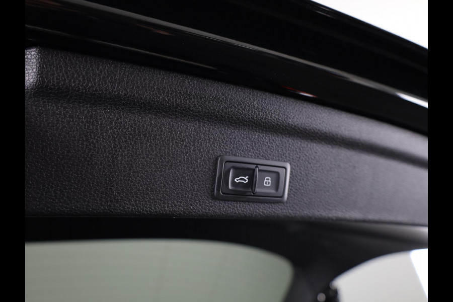 Audi Q3 Sportback 45 TFSI e S Edition 245pk  | Navigatie | Stoelverwarming | Keyless Entry | Parkeercamera | 20 inch Lichtmetalen velgen
