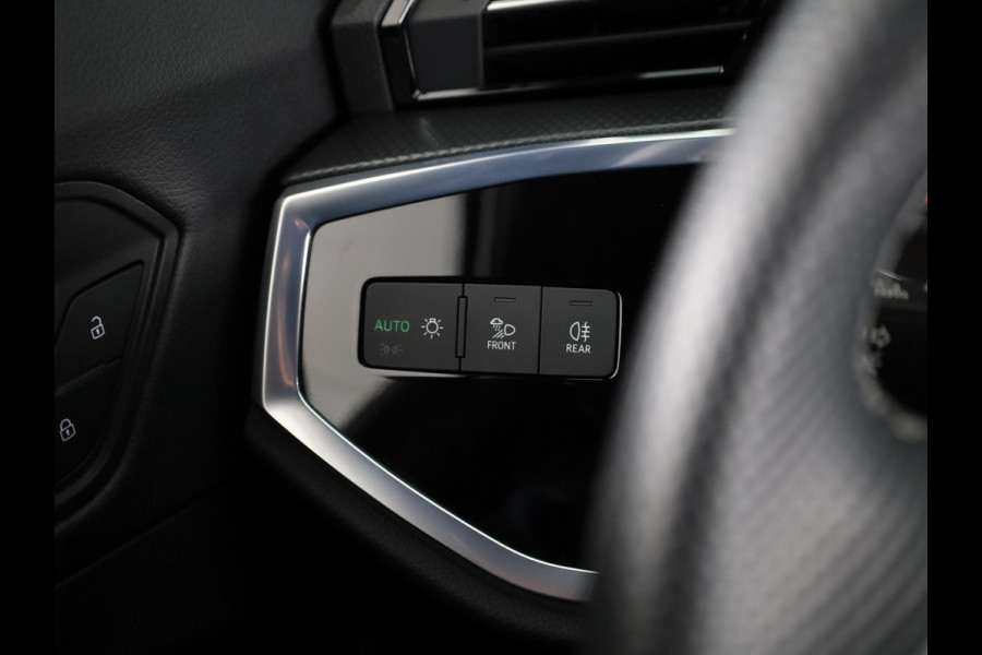 Audi Q3 Sportback 45 TFSI e S Edition 245pk  | Navigatie | Stoelverwarming | Keyless Entry | Parkeercamera | 20 inch Lichtmetalen velgen