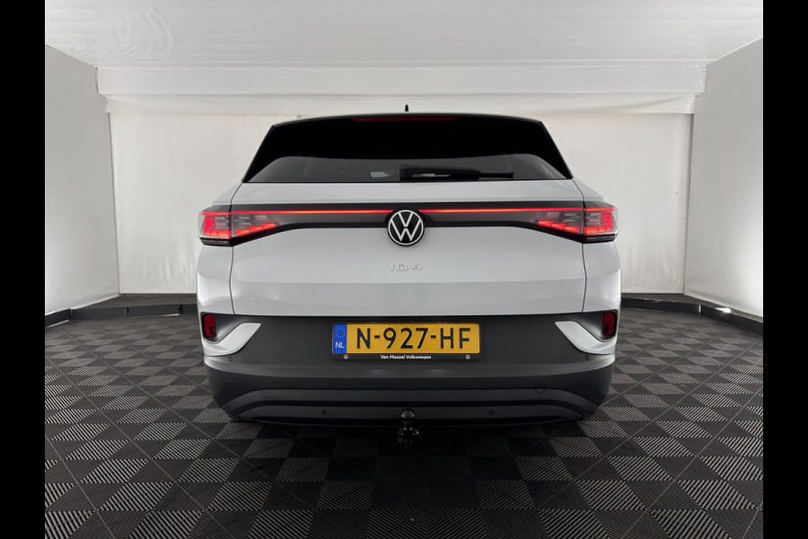 Volkswagen ID.4 Business 77 kWh [ 3-Fase-11kW ] {SOH-83%} (INCL.BTW) *LEATHER-FABRIC | ADAPTIVE-CRUISE | FULL-LED | HEATED-COMFORTSEATS | KEYLESS | CAMERA | DIGI-COCKPIT | DAB | NAVI-FULLMAP | PRIVACY-GLASS | ECC | PDC | TOWBAR | 19''ALU*