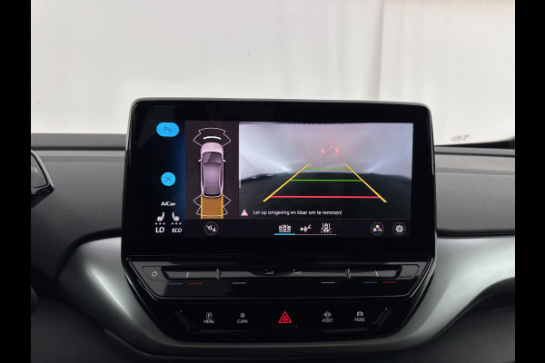 Volkswagen ID.4 Business 77 kWh [ 3-Fase-11kW ] {SOH-83%} (INCL.BTW) *LEATHER-FABRIC | ADAPTIVE-CRUISE | FULL-LED | HEATED-COMFORTSEATS | KEYLESS | CAMERA | DIGI-COCKPIT | DAB | NAVI-FULLMAP | PRIVACY-GLASS | ECC | PDC | TOWBAR | 19''ALU*