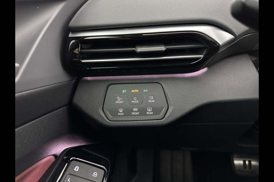 Volkswagen ID.4 Business 77 kWh [ 3-Fase-11kW ] {SOH-83%} (INCL.BTW) *LEATHER-FABRIC | ADAPTIVE-CRUISE | FULL-LED | HEATED-COMFORTSEATS | KEYLESS | CAMERA | DIGI-COCKPIT | DAB | NAVI-FULLMAP | PRIVACY-GLASS | ECC | PDC | TOWBAR | 19''ALU*