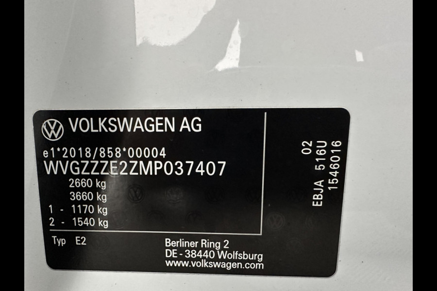 Volkswagen ID.4 Business 77 kWh [ 3-Fase-11kW ] {SOH-83%} (INCL.BTW) *LEATHER-FABRIC | ADAPTIVE-CRUISE | FULL-LED | HEATED-COMFORTSEATS | KEYLESS | CAMERA | DIGI-COCKPIT | DAB | NAVI-FULLMAP | PRIVACY-GLASS | ECC | PDC | TOWBAR | 19''ALU*