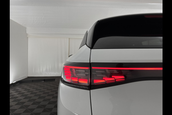 Volkswagen ID.4 Business 77 kWh [ 3-Fase-11kW ] {SOH-83%} (INCL.BTW) *LEATHER-FABRIC | ADAPTIVE-CRUISE | FULL-LED | HEATED-COMFORTSEATS | KEYLESS | CAMERA | DIGI-COCKPIT | DAB | NAVI-FULLMAP | PRIVACY-GLASS | ECC | PDC | TOWBAR | 19''ALU*