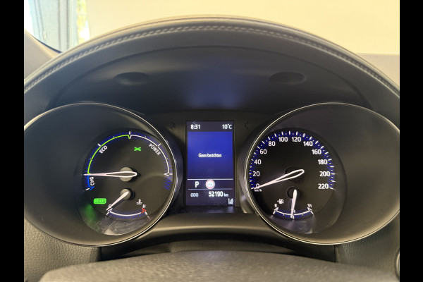 Toyota C-HR 1.8 Hybrid Dynamic Carplay ECC Privacy glass Keyless Go PDC