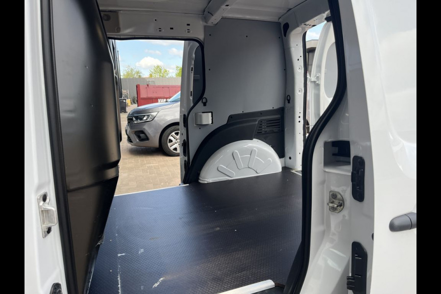 Renault Kangoo 1.5 Blue dCi E6 R-link Lease €150 p/m Airco, Navi, PDC, Trekhaak, 2x schuifdeur onderhoudshistorie aanwezig