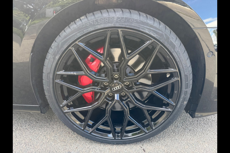 Audi A6 Avant 55 TFSI e quattro Competition 367 PK HUD Pano 360 Trekhaak
