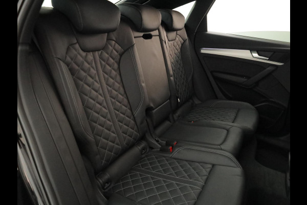Audi Q5 Sportback 55 TFSI e S edition Competition 367pk | Panoramadak | Verlengde garantie | Navigatie | Parkeersensoren (Park assist) | Rondomzicht camera | Lederen bekleding | S-Line |