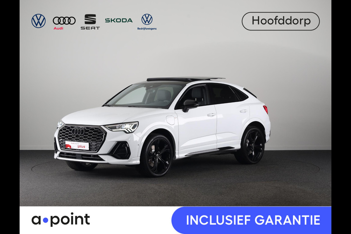 Audi Q3 Sportback 45 TFSI e S Edition 245 pk S-tronic | Navigatie | Panoramadak | Trekhaak (wegklapbaar) | Parkeersensoren (Park assist) | Achteruitrijcamera | Stoelverwarming | S-Line |