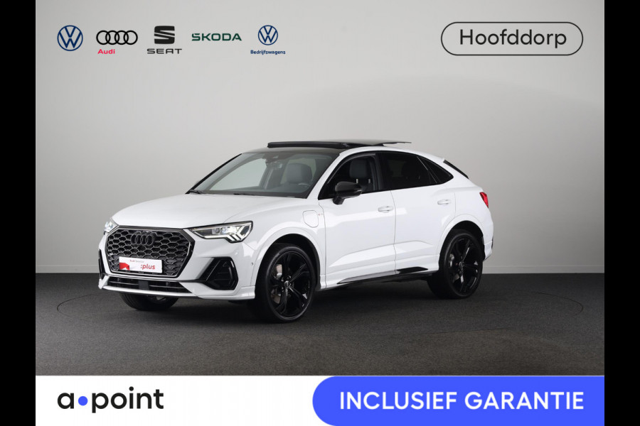 Audi Q3 Sportback 45 TFSI e S Edition 245 pk S-tronic | Navigatie | Panoramadak | Trekhaak (wegklapbaar) | Parkeersensoren (Park assist) | Achteruitrijcamera | Stoelverwarming | S-Line |