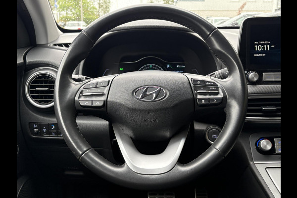 Hyundai Kona EV Fashion 64 kWh | Trekhaak | Warmtepomp | Head-Up | 3Fase | Krell | Dodehoeksensoren | Camera |