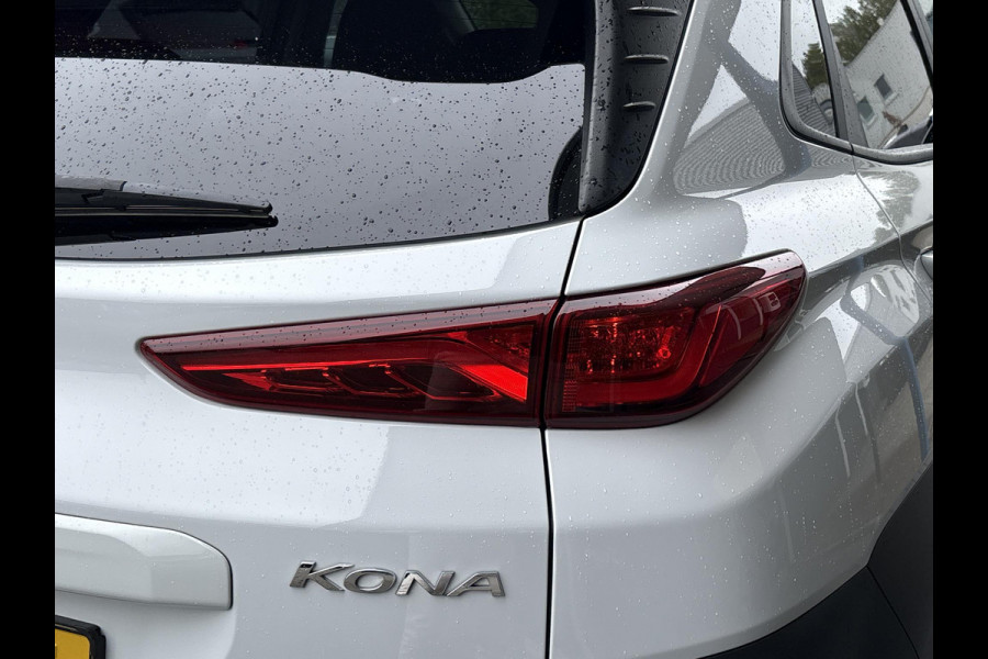 Hyundai Kona EV Fashion 64 kWh | Trekhaak | Warmtepomp | Head-Up | 3Fase | Krell | Dodehoeksensoren | Camera |