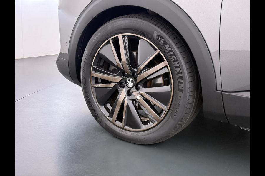 Peugeot 3008 1.6 HYbrid 225 GT | PHEV | BLACK OPTIC| ELEK. STOEL + MEMORY| MASSAGESTOELEN| FOCAL AUDIO| STOELVERWARMING| CAMERA VOOR+ ACHTER| ADAPTIVE CRUISE CONTROL| DODE HOEK SENSOR| ELEK. ACHTERKLEP