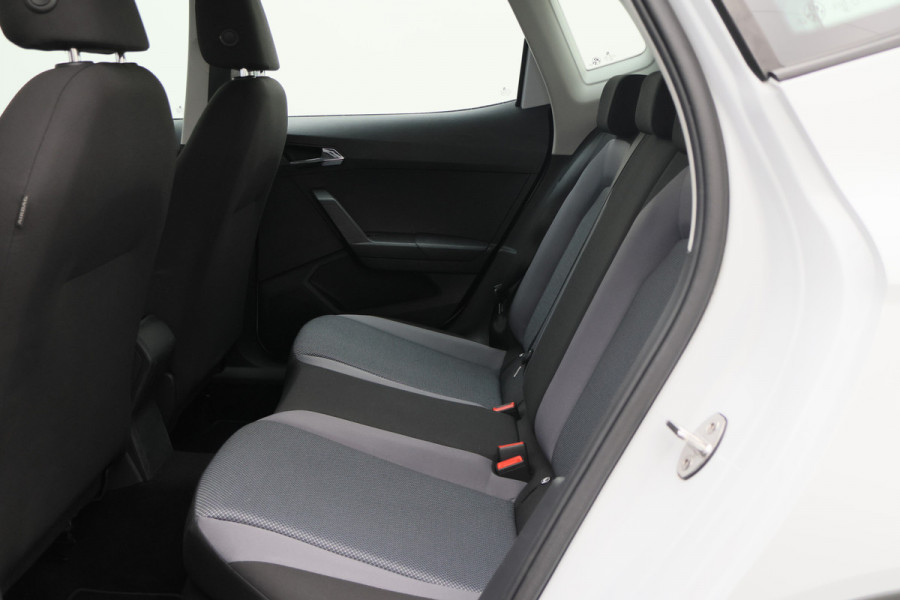 Seat Arona 1.0 TSI Xcellence Business Intense Climate, Stoelverwarming, Cruise, Apple Carplay, LED, DAB, 17''