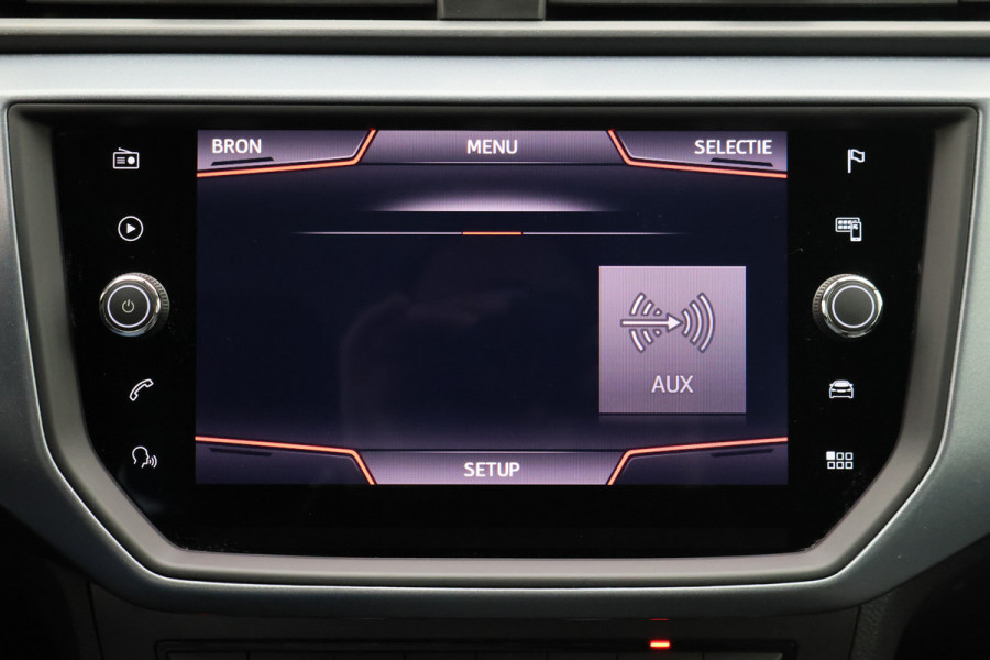Seat Arona 1.0 TSI Xcellence Business Intense Climate, Stoelverwarming, Cruise, Apple Carplay, LED, DAB, 17''