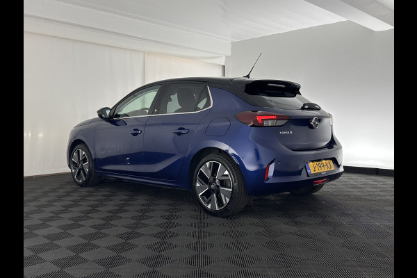 Opel CORSA-E Elegance 50 kWh [ 3-Fase ] (INCL-BTW) Aut. *FULL-LED | ADAPTIVE-CRUISE | DIGI-COCKPIT | LEATHER-MICROFIBRE | CARPLAY | CAMERA | ECC | KEYLESS | CRUISE | DAB | PRIVACY-GLASS | 16'' ALU*