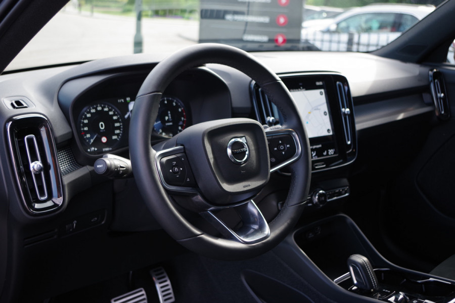 Volvo XC40 1.5 T3 164 PK Automaat R-Design, Adap. Cruise Control, LED, Camera, Keyless