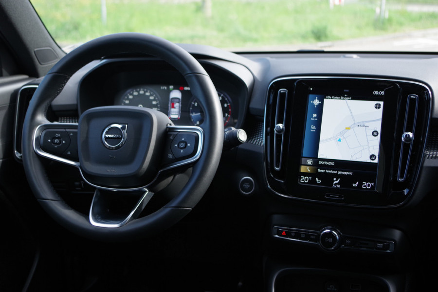 Volvo XC40 1.5 T3 164 PK Automaat R-Design, Adap. Cruise Control, LED, Camera, Keyless