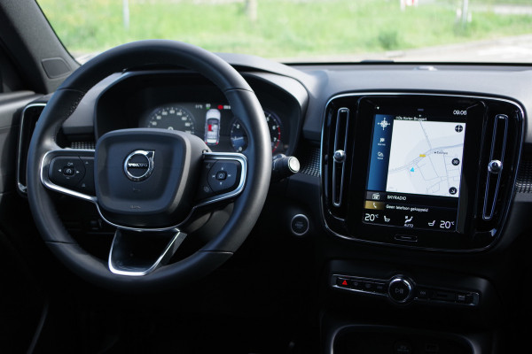 Volvo XC40 1.5 T3 164 PK Automaat R-Design, Adap. Cruise Control, LED, Camera, Keyless
