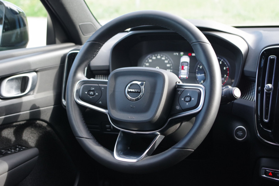 Volvo XC40 1.5 T3 164 PK Automaat R-Design, Adap. Cruise Control, LED, Camera, Keyless