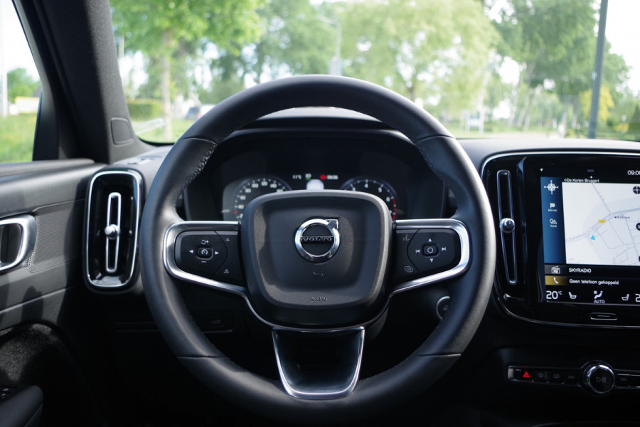 Volvo XC40 1.5 T3 164 PK Automaat R-Design, Adap. Cruise Control, LED, Camera, Keyless