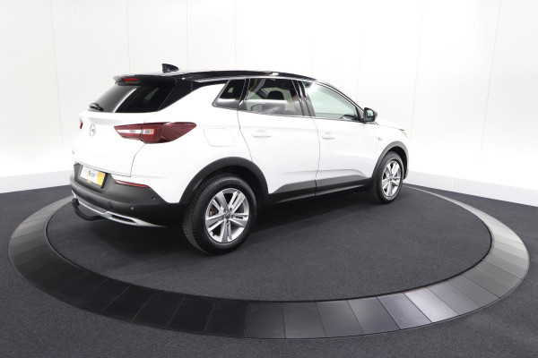 Opel Grandland X 130 Turbo AT8 Business Elegance | Trekhaak | Elektrische Kofferklep | Camera | Apple Carplay