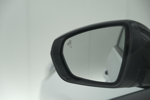 Opel Grandland X 130 Turbo AT8 Business Elegance | Trekhaak | Elektrische Kofferklep | Camera | Apple Carplay