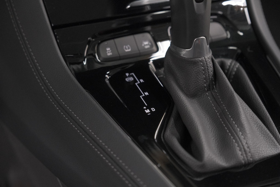 Opel Grandland X 130 Turbo AT8 Business Elegance | Trekhaak | Elektrische Kofferklep | Camera | Apple Carplay